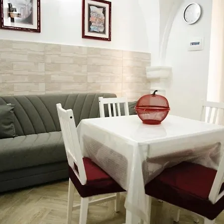 Home Maria-3